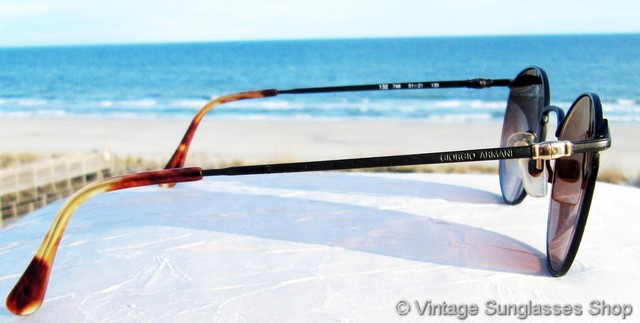 Giorgio Armani 132 748 Sunglasses display picture 3