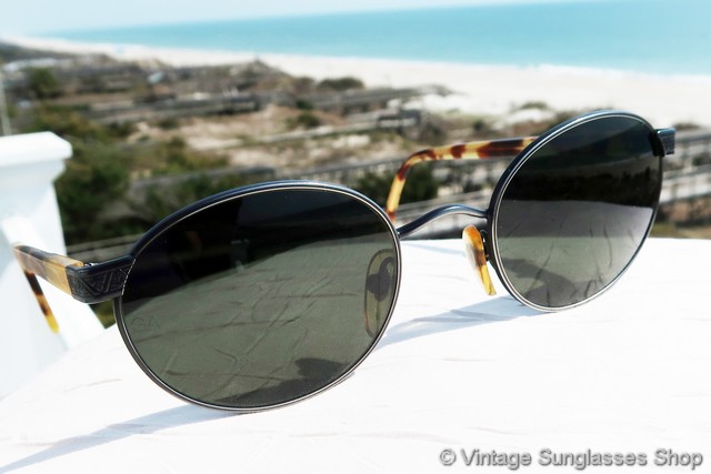 Giorgio Armani 633 840 Yellow Tortoise Shell Sunglasses display picture 1