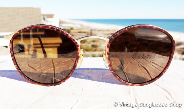Giorgio Armani 638 898 Tortoise Shell Sunglasses display picture 1