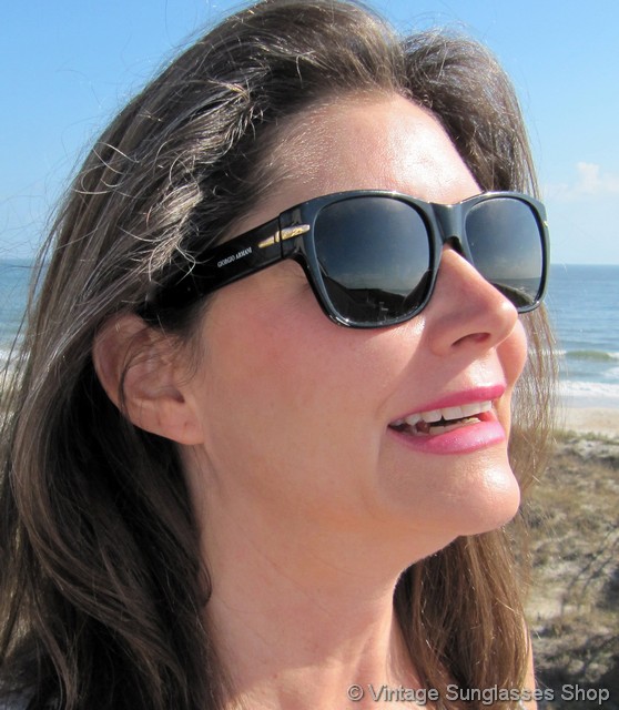 Giorgio Armani 810 020 Black Sunglasses display picture 2