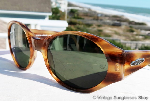 Giorgio Armani 939 188 Tortoise Shell Sunglasses display picture 2
