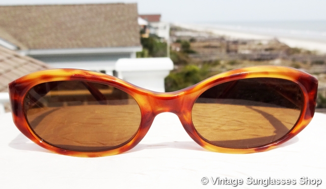 Giorgio Armani 946 144 Blond Tortoise Sunglasses display picture 2