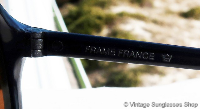 Lunettes de soleil vintage à monture carrée • Vintage Univers