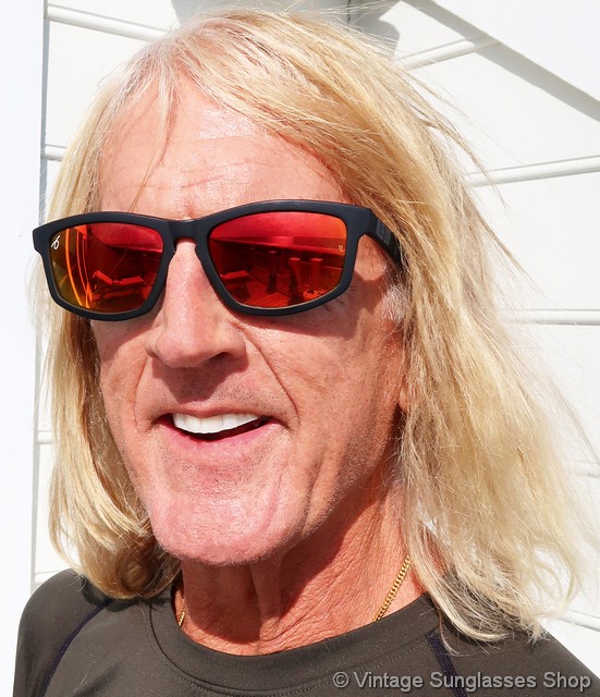 Killer Loop W1428 Red Mirror Black Wayfarer Sunglasses display picture 1