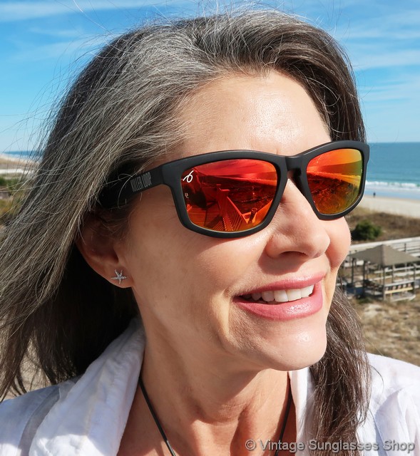 Killer Loop W1428 Red Mirror Black Wayfarer Sunglasses display picture 3