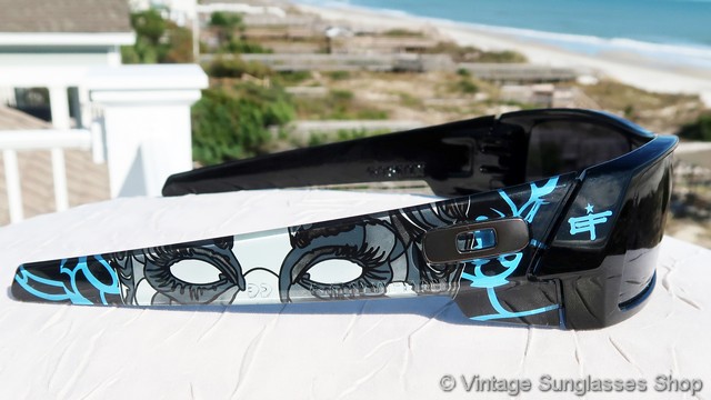 Oakley 12-748 Gascan David Flores Sunglasses display picture 1