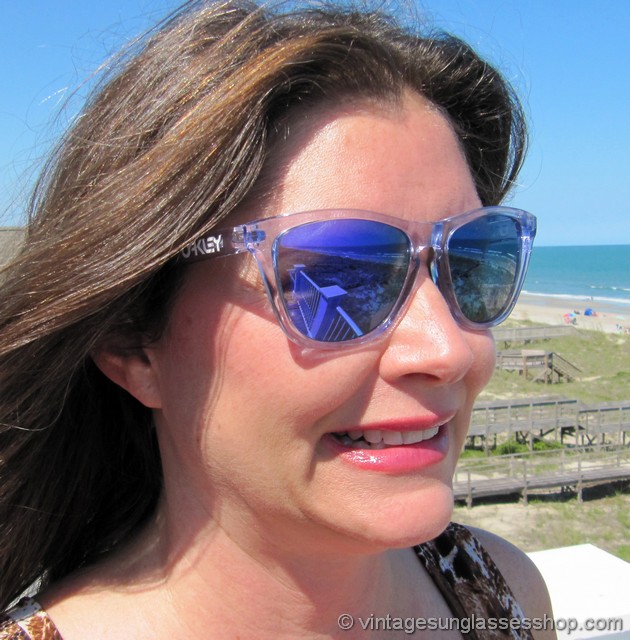 oakley frogskins polished clear