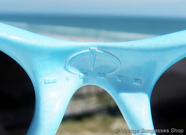 Oakley Minuit Blue Iridium Sunglasses Mint Oakley Minute Light Blue Black Iridium Sunglasses main image 2