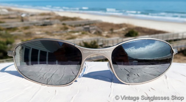 Vintage Oakley Sunglasses For Men and Women