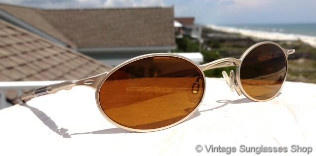 Vintage Oakley Sunglasses For Men and Women