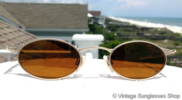 Vintage Oakley Sunglasses For Men and Women