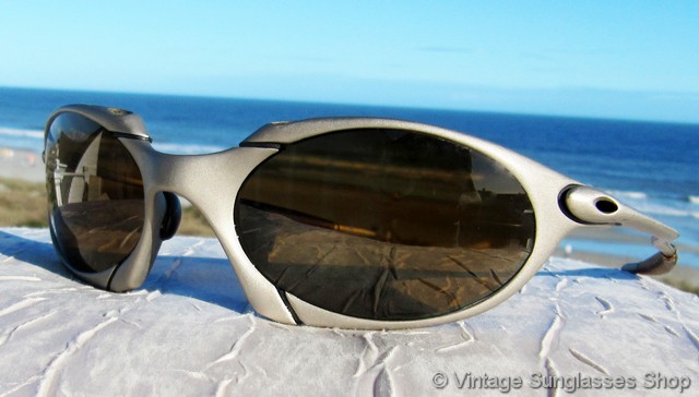 oakley romeo titanium sunglasses