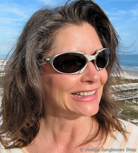 Oakley Romeo 1.0 Titanium Gold Iridium Sunglasses