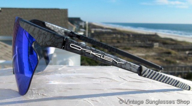 Lunettes De Soleil Oakley Sub Zero 6 Planet X - Verres Red Iridium - Monture Noire - Neuf