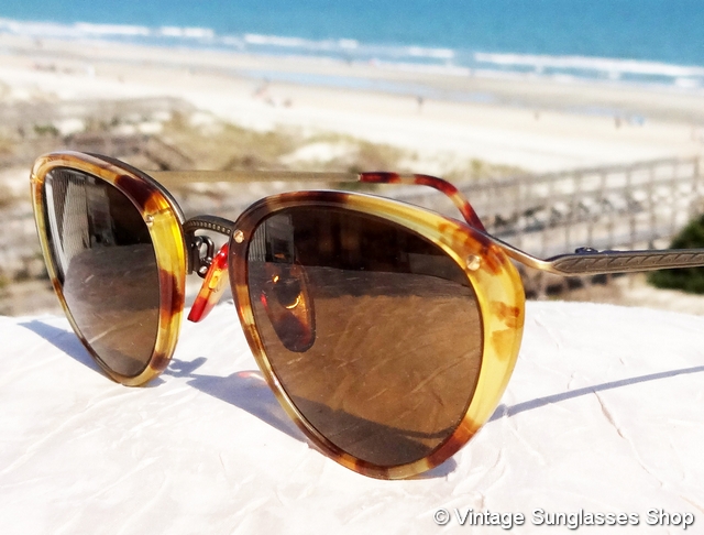 Oliver Peoples OP-9 404 Sunglasses display picture 1