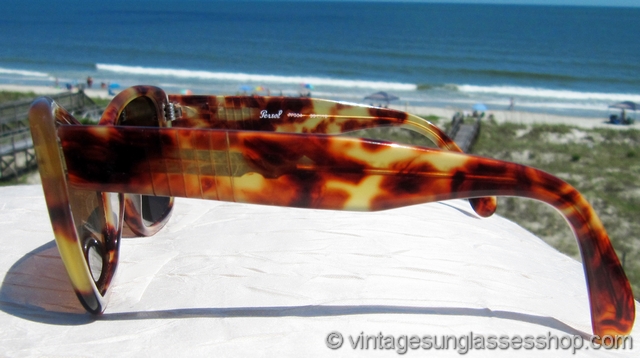 Persol PP504 Sunglasses display picture 1