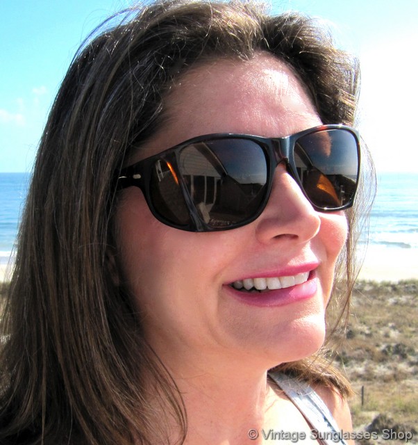 Persol 009 Tortoise Shell Sunglasses display picture 3