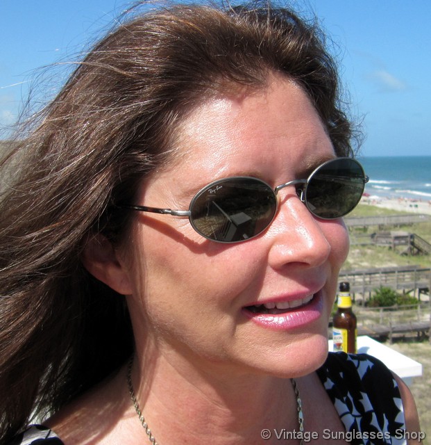 Vintage ray ban oval sunglasses Clearance