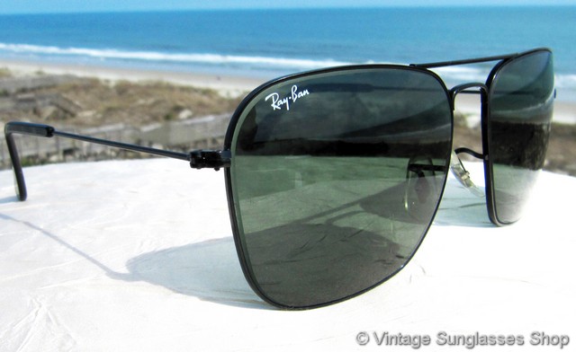 ray ban caravan black