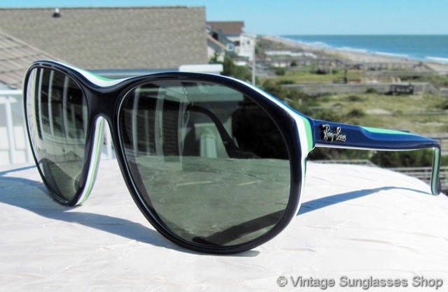 Ray-Ban Arcadia Sunglasses display picture 1