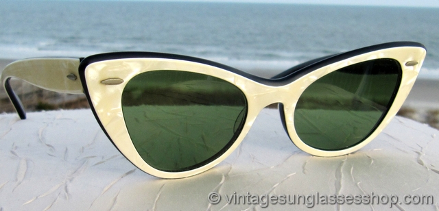 vintage ray ban cat eye sunglasses