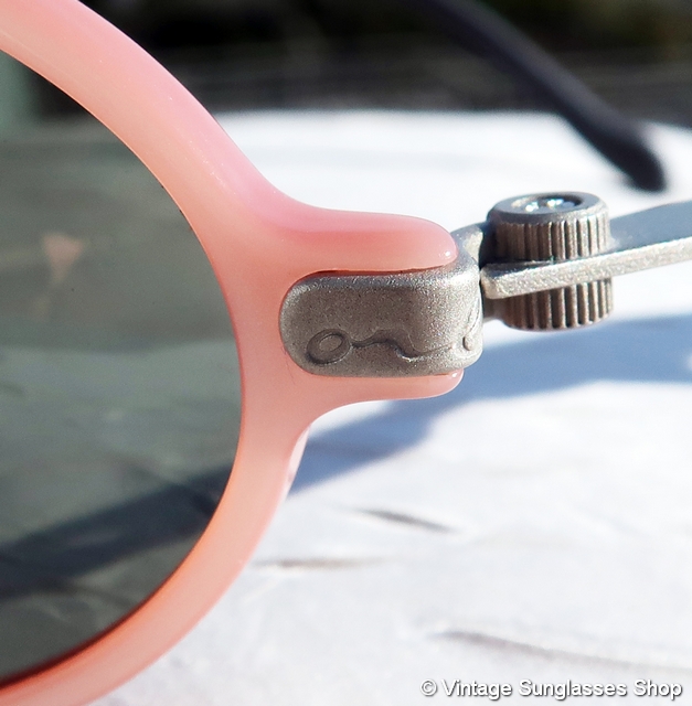 Vintage Pink Ray-Ban Orbs Sunglasses 80\'s Oval Bausch & Lomb Flash Mirror Lenses Ray-Ban | Accessories | Vintage Ray Ban Orbs Wbausch Lomb  main image 4