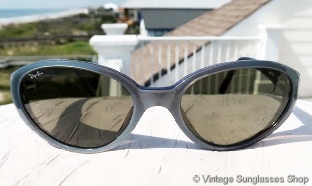 Vintage Ray-Ban Black and blue ice Round Sunglasses. W2790 VINTAGE B&L RAY BAN W2792 THICK SHINY BLACK G15 SLEEK  main image 3