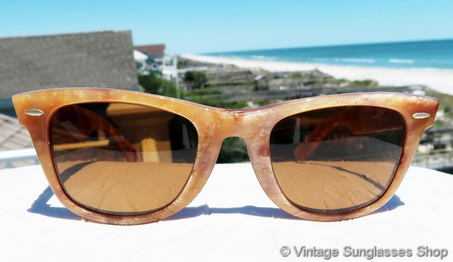 Ray-Ban W0888 Wayfarer Limited Blond Frost Sunglasses display picture 2