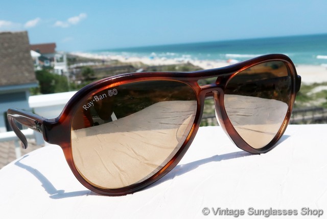 Ray-Ban Vagabond RB-50 Sunglasses display picture 2