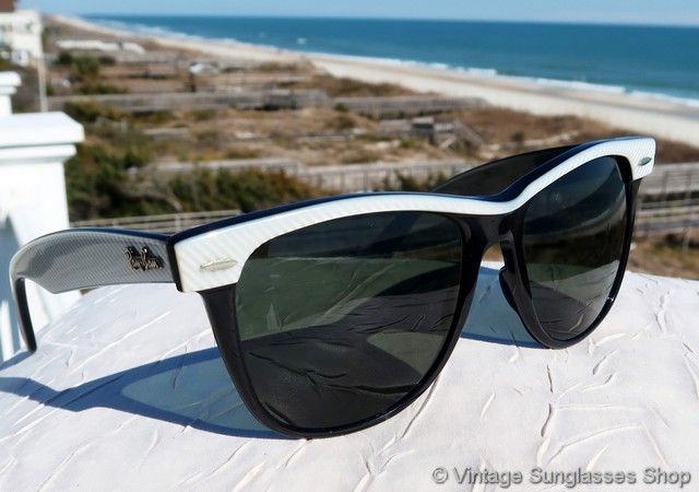 Ray-Ban W0496 Wayfarer II Street Neat White Pearl   display picture 1