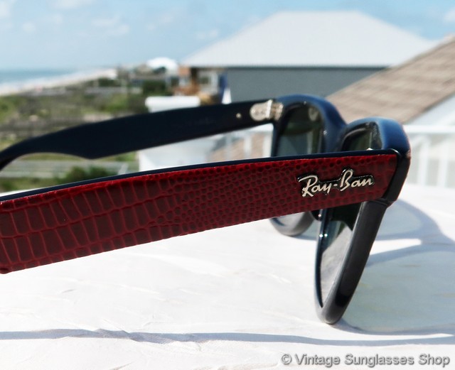 Wayfarer- vintage - Black and Maroon Ray-Bans Vintage Unisex Ray Ban Wayfarer Red/Black | Mercari main image 4
