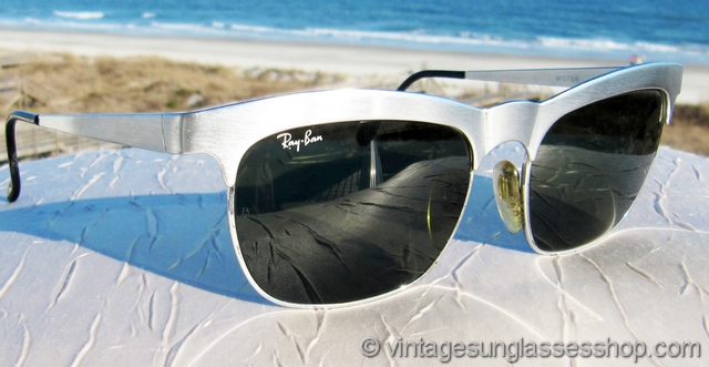 VTG Ray-Ban W0756 Wayfarer Nuevo Gunmetal Sunglasses B and L Ray Ban - Etsy main image 4