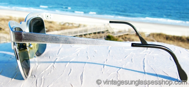 Ray-Ban W0756 Wayfarer Nuevo Gunmetal Sunglasses display picture 2