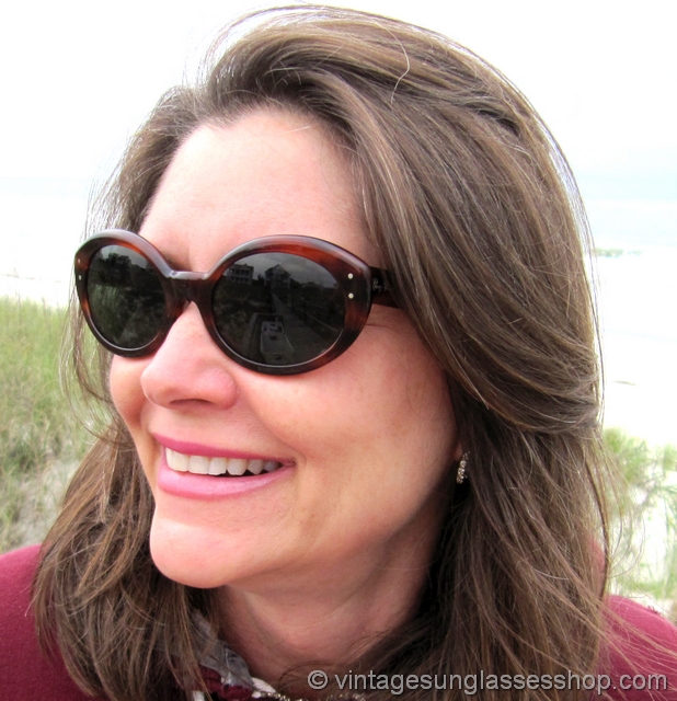 Ray-Ban W0957 Bewitching Tortoise Shell Sunglasses display picture 1