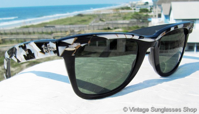 Ray-Ban W1085 Wayfarer Street Neat Sunglasses display picture 2