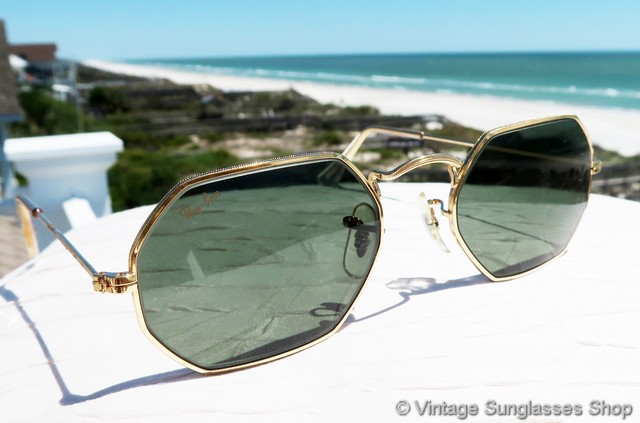 Ray-Ban W1535 Classic Collection IV Arista Sunglasses display picture 3