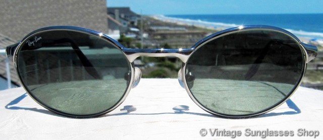 Ray-Ban W2839 Highstreet Metal Oval Sunglasses