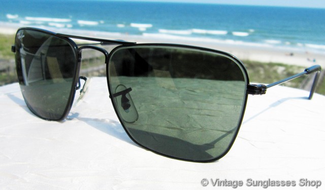 ray ban caravan black frame