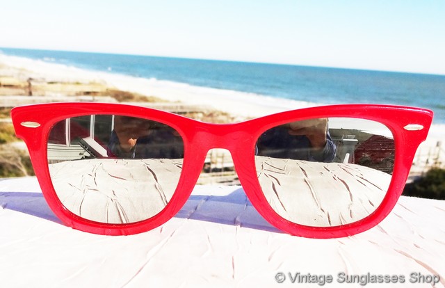 red wayfarer sunglasses