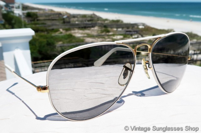 Vintage Sunglasses For Men and Women - Page 31