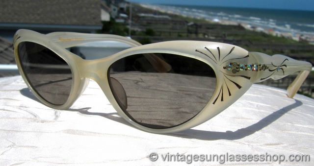 Vintage 1950s Raybert French Rhinestone Sunglasses display picture 2