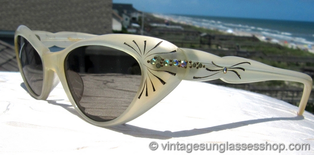 Vintage 1950s Raybert French Rhinestone Sunglasses