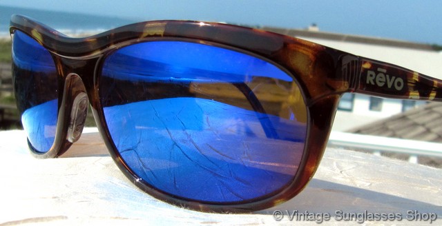 Revo 1001 008 Sunglasses Tortoise Shell Blue Mirror Lens Vintage Wrap Mens Flaw Revo 1001 008 Small Wrap Blue Mirror Sunglasses main image 3