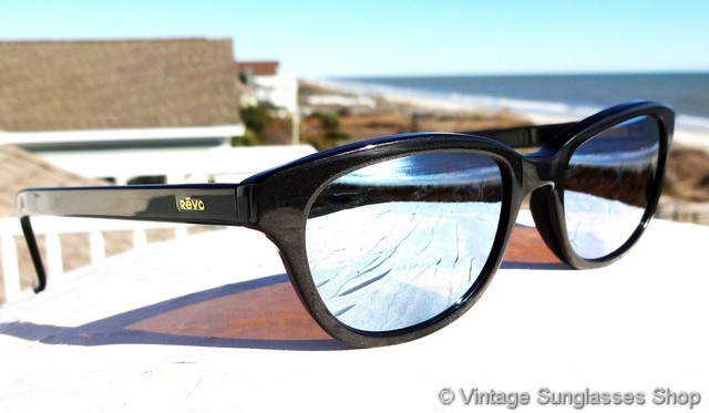 Revo 1117 062 Boxy Stealth Mirror Sunglasses display picture 1