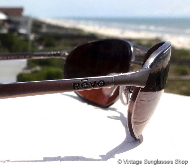 Revo RE 3073 Vintage Polarized Sunglasses Revo 3073 096 J4 Top Gradient Mirror H2O Sunglasses main image 3