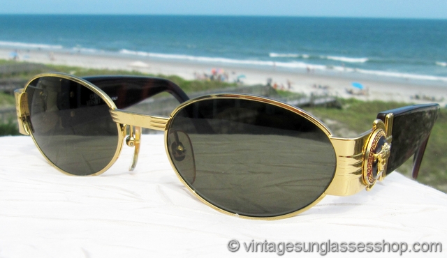 Versace S72 030 Sunglasses display picture 1