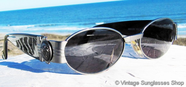 Versace S72 948 Sunglasses display picture 3