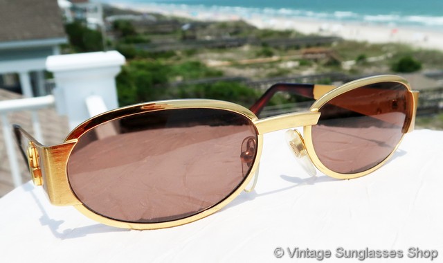 Vintage Sunglasses For and Women - Page