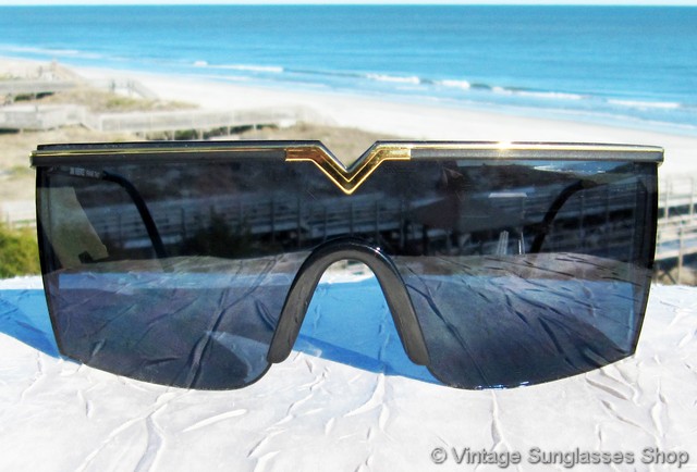 Versace S90 09M Sunglasses display picture 1