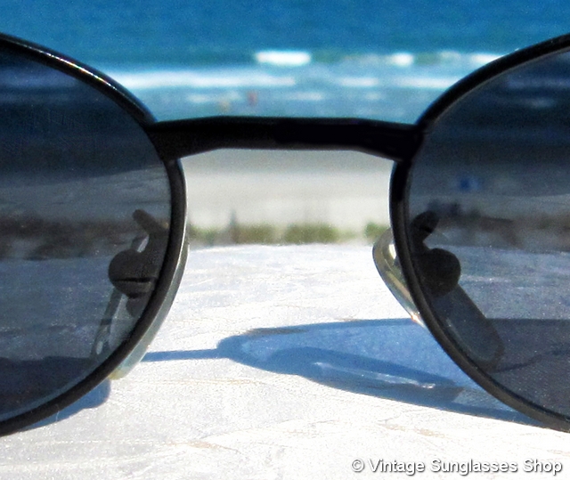 Vintage GIANNI VERSACE X02 028 Black Sunglasses Versace X02 028 Etched Black Medusa Sunglasses main image 2